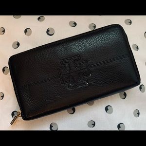 Tory Burch - Black Pebbled Leather Wallet